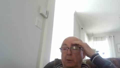 Snapshot of bernard1102 chatting on May 2026 01:16:02 PM bernard1102 online show from May 2026 01:16:02 PM