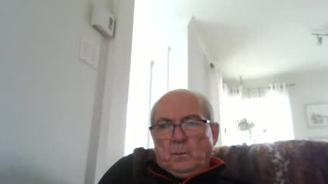 Snapshot of bernard1102 chatting on May 2026 12:56:01 PM bernard1102 online show from May 2026 12:56:01 PM