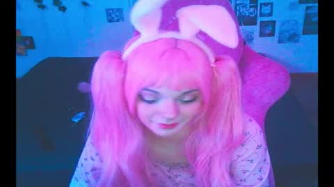 Snapshot of berriekitten chatting on March 2026 09:54:01 PM BerrieKitten online show from March 2026 09:54:01 PM