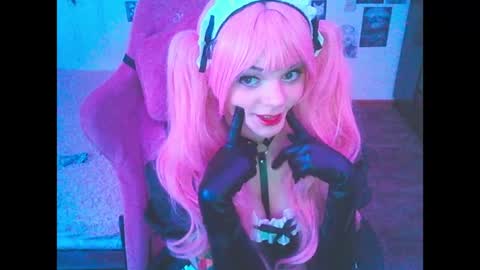 Snapshot of berriekitten chatting on April 2026 07:10:01 PM BerrieKitten online show from April 2026 07:10:01 PM