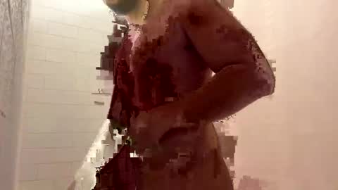 Snapshot of berriess_ chatting on February 2025 02:07:01 PM berriess_ online show from February 2025 02:07:01 PM