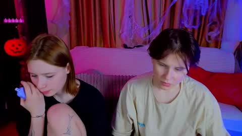 Snapshot of berry_assortment chatting on October 2025 07:04:02 PM Your sweet Tara and Eva online show from October 2025 07:04:02 PM