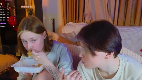 Snapshot of berry_assortment chatting on November 2025 07:01:02 PM Your sweet Tara and Eva online show from November 2025 07:01:02 PM