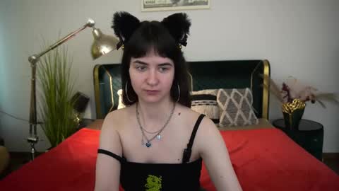 Violette online show from May 2026 06:21:03 AM