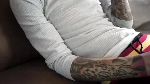 ToxicPipe757 online show from December 2024 06:20:01 PM