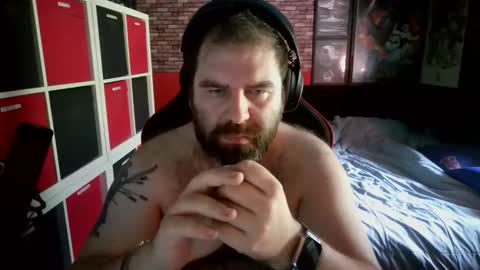 Snapshot of bertirally15 chatting on April 2026 04:01:02 PM bertirally15 online show from April 2026 04:01:02 PM