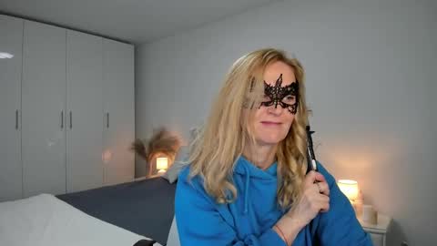 Snapshot of best__angelica chatting on December 2024 02:38:01 PM best__angelica online show from December 2024 02:38:01 PM