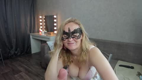 Snapshot of best__angelica chatting on January 2025 01:00:02 PM best__angelica online show from January 2025 01:00:02 PM