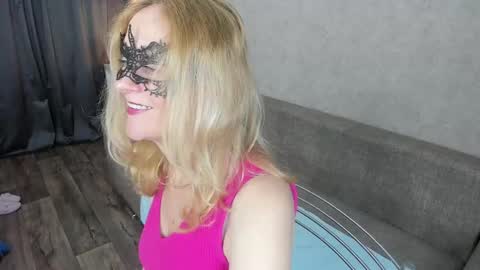 Snapshot of best__angelica chatting on February 2025 05:15:01 PM best__angelica online show from February 2025 05:15:01 PM