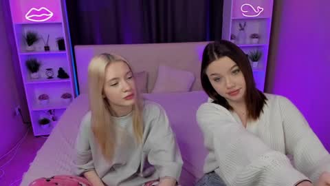 Danny and Kira online show from January 2025 08:28:01 PM