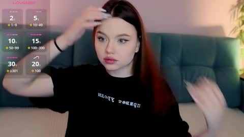 Danny and Kira online show from September 2025 08:25:01 AM