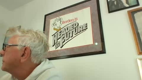 Snapshot of bestshot1951 chatting on December 2024 02:30:01 PM bestshot1951 online show from December 2024 02:30:01 PM