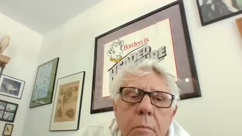 Snapshot of bestshot1951 chatting on January 2025 04:16:01 PM bestshot1951 online show from January 2025 04:16:01 PM