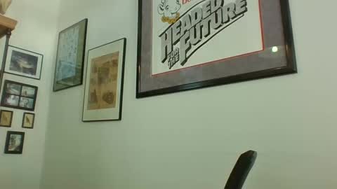 Snapshot of bestshot1951 chatting on January 2025 07:17:01 PM bestshot1951 online show from January 2025 07:17:01 PM