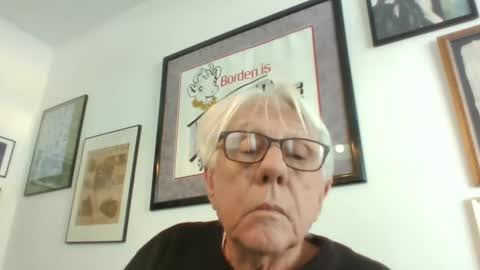 Snapshot of bestshot1951 chatting on January 2025 08:26:02 PM bestshot1951 online show from January 2025 08:26:02 PM