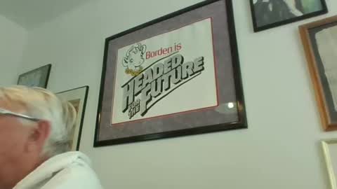 Snapshot of bestshot1951 chatting on January 2025 06:14:01 PM bestshot1951 online show from January 2025 06:14:01 PM