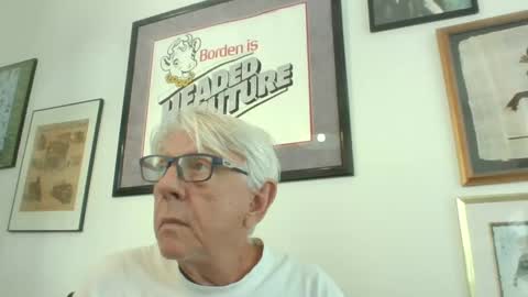 Snapshot of bestshot1951 chatting on October 2025 03:21:02 PM bestshot1951 online show from October 2025 03:21:02 PM