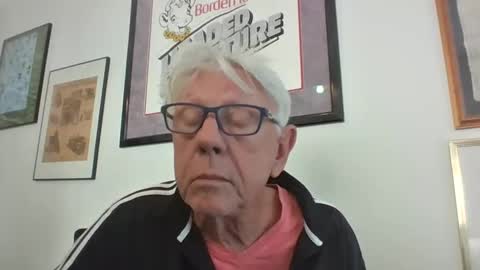 Snapshot of bestshot1951 chatting on October 2025 02:16:01 PM bestshot1951 online show from October 2025 02:16:01 PM