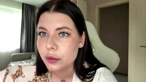 Snapshot of bethelsimensky chatting on May 2026 12:43:02 PM Airin online show from May 2026 12:43:02 PM