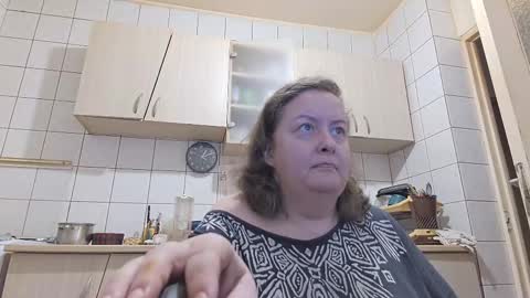 Snapshot of bethnorth chatting on March 2025 09:10:02 AM bethnorth online show from March 2025 09:10:02 AM