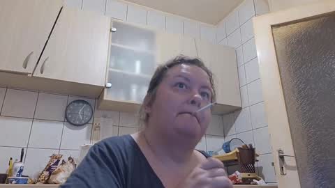 Snapshot of bethnorth chatting on September 2025 02:03:02 AM bethnorth online show from September 2025 02:03:02 AM