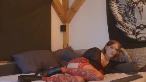 Betsy online show from October 2025 02:25:02 AM