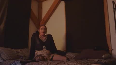 Snapshot of betsybradcock chatting on February 2026 04:39:02 AM Betsy online show from February 2026 04:39:02 AM
