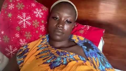 Snapshot of betty_fire_ chatting on December 2024 04:32:01 AM Adah online show from December 2024 04:32:01 AM