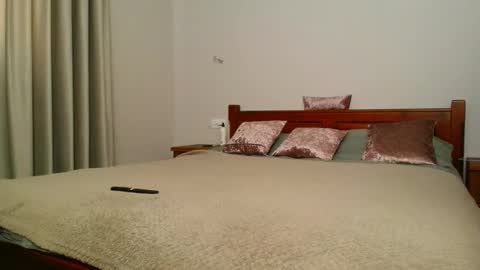 Snapshot of betty_sw chatting on February 2025 12:21:02 PM betty_sw online show from February 2025 12:21:02 PM