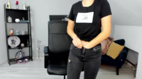 bettyjamess online show from November 2025 04:55:02 AM