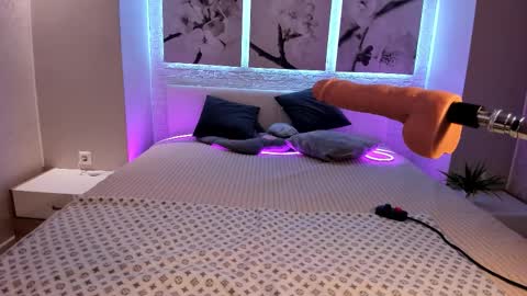 Betty online show from October 2025 08:21:02 PM