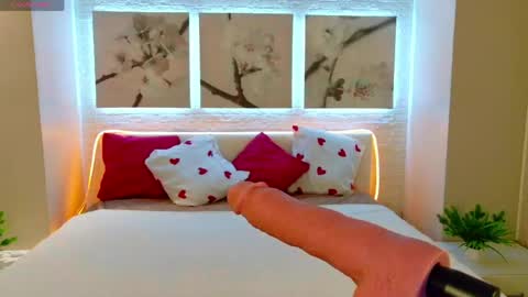 Snapshot of bettyrouse chatting on March 2026 08:46:02 PM Betty online show from March 2026 08:46:02 PM