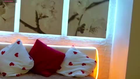 Snapshot of bettyrouse chatting on March 2026 08:56:02 PM Betty online show from March 2026 08:56:02 PM