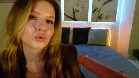 Snapshot of bettyrouse chatting on March 2026 08:47:01 PM Betty online show from March 2026 08:47:01 PM