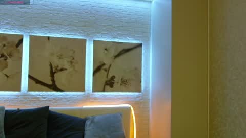 Snapshot of bettyrouse chatting on March 2026 08:32:01 PM Betty online show from March 2026 08:32:01 PM