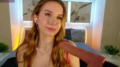 Snapshot of bettyrouse chatting on April 2026 09:04:02 PM Betty online show from April 2026 09:04:02 PM