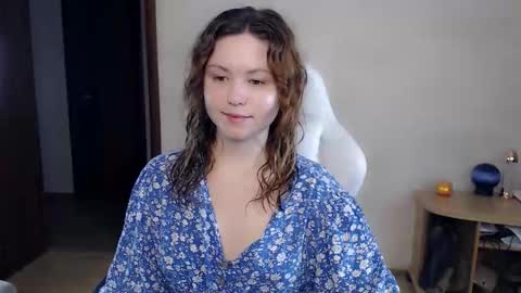 Betty online show from September 2025 09:07:02 PM