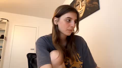 Lina online show from July 2026 05:17:02 PM