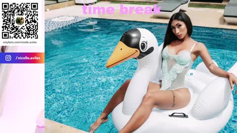 Nicolle Aviles online show from December 2024 12:34:01 PM