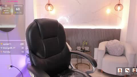 Snapshot of beverlyy_johnson chatting on July 2026 07:23:02 AM beverlyy johnson online show from July 2026 07:23:02 AM