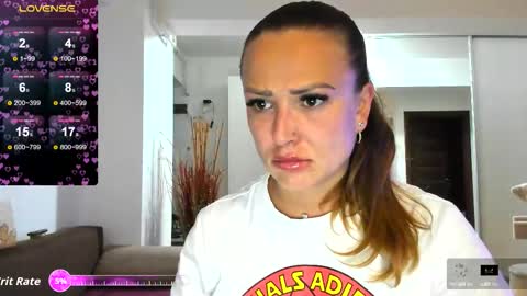 Snapshot of beyoncedoll chatting on September 2025 04:19:02 PM BeyonceDoll Twitter DollBeyonce online show from September 2025 04:19:02 PM