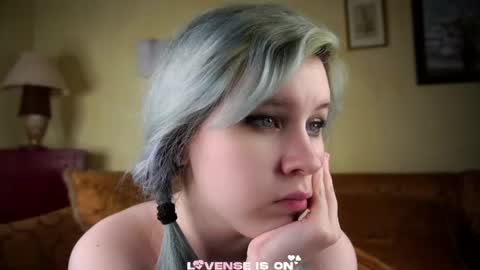 Snapshot of bezuya chatting on June 2026 03:03:03 PM Eliz online show from June 2026 03:03:03 PM