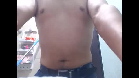 Snapshot of bggerardo820208 chatting on January 2025 02:19:02 AM Masturbator 3000 online show from January 2025 02:19:02 AM