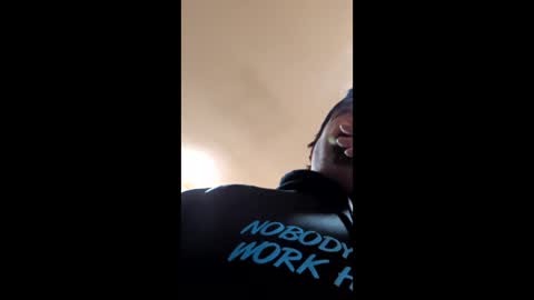 Snapshot of bgiamba21 chatting on April 2026 09:28:01 PM bgiamba21 online show from April 2026 09:28:01 PM