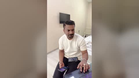 Snapshot of bhagihero chatting on March 2026 08:33:01 AM bhagihero online show from March 2026 08:33:01 AM