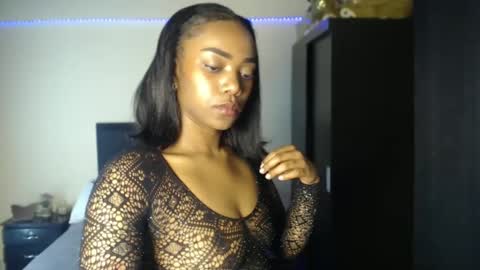 Snapshot of bhritany_brow chatting on March 2025 02:17:02 AM Bhri online show from March 2025 02:17:02 AM