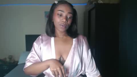 Snapshot of bhritany_brow chatting on March 2025 03:05:02 AM Bhri online show from March 2025 03:05:02 AM