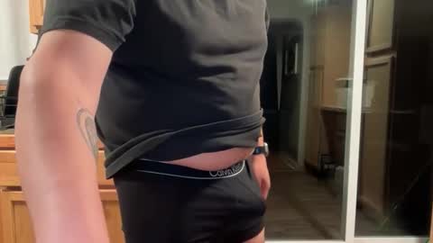 Snapshot of bhub3690 chatting on April 2026 03:37:02 AM bhub3690 online show from April 2026 03:37:02 AM