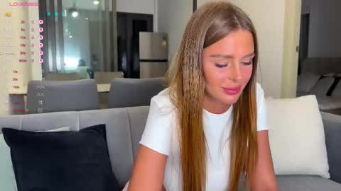 Bianca  online show from March 2026 06:10:01 PM