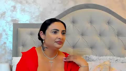 Snapshot of bianca_vale chatting on July 2026 05:47:02 AM Bianca Vale online show from July 2026 05:47:02 AM